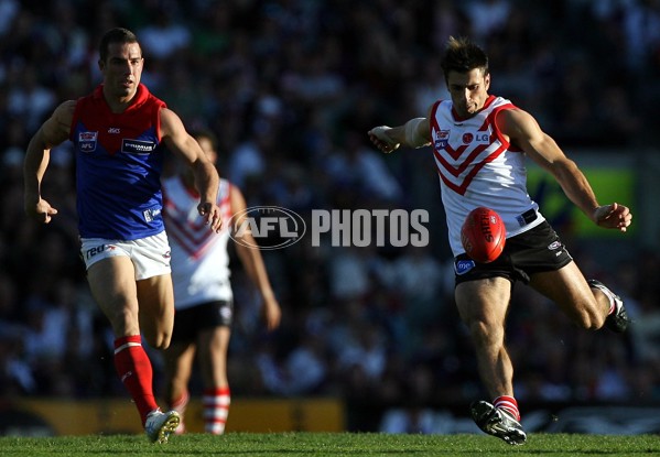 AFL 2006 Rd 16 - Fremantle v Melbourne - 35806