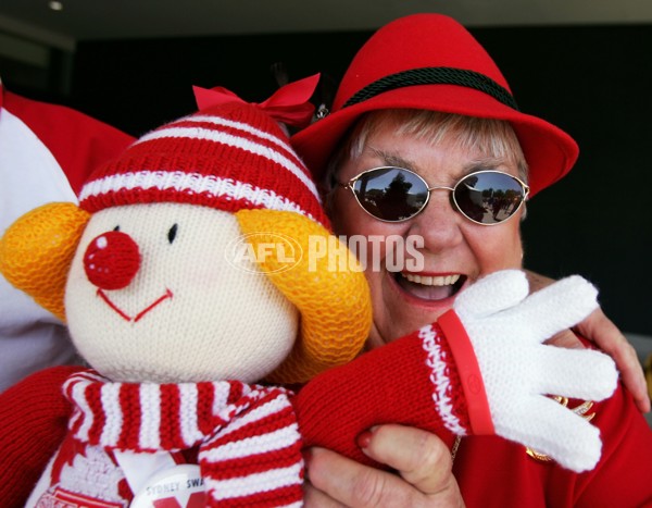 AFL 2006 Grand Final - Sydney Swans v West Coast Eagles - 36924