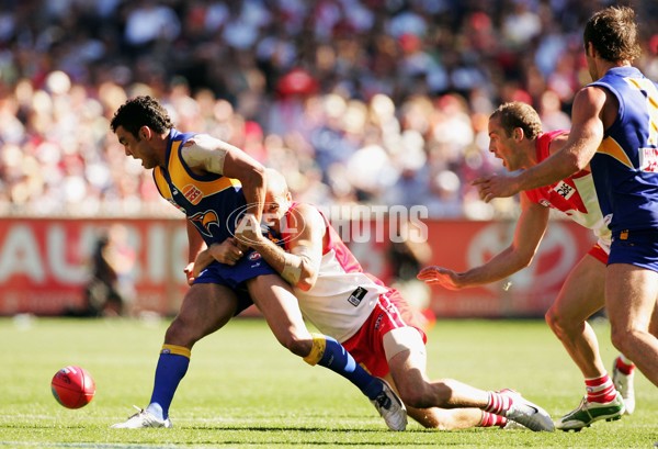 AFL 2006 Grand Final - Sydney Swans v West Coast Eagles - A-36365648