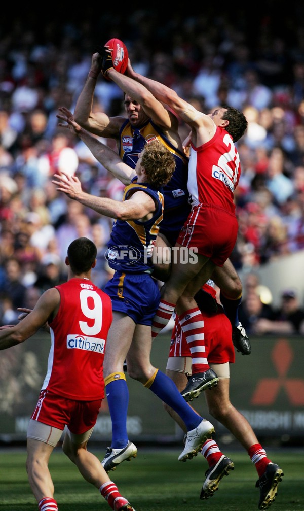 AFL 2006 Grand Final - Sydney Swans v West Coast Eagles - 37017