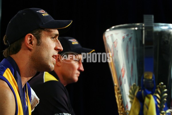 AFL 2006 Grand Final - Sydney Swans v West Coast Eagles - 37137