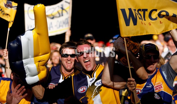AFL 2006 Grand Final - Sydney Swans v West Coast Eagles - 37221