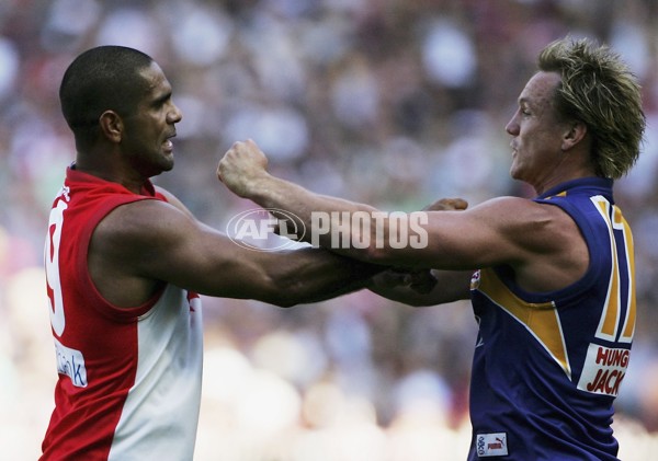 AFL 2006 Grand Final - Sydney Swans v West Coast Eagles - 37113