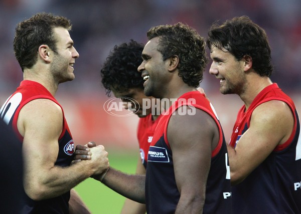 AFL 2006 Rd 5 - Melbourne v Kangaroos - 39649