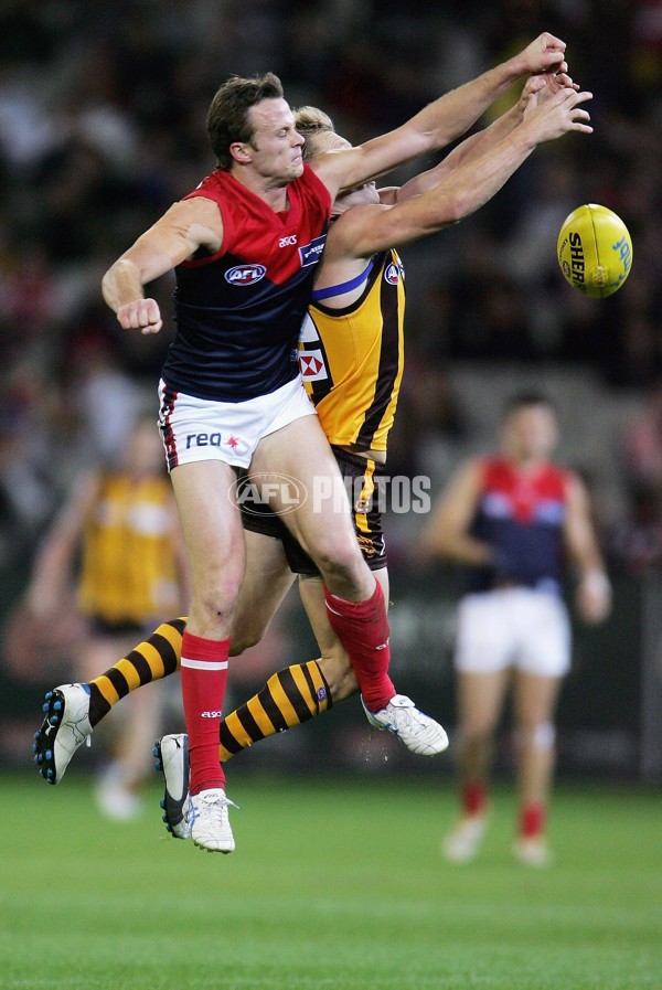 AFL 2006 Rd 8 - Hawthorn v Melbourne - 39833