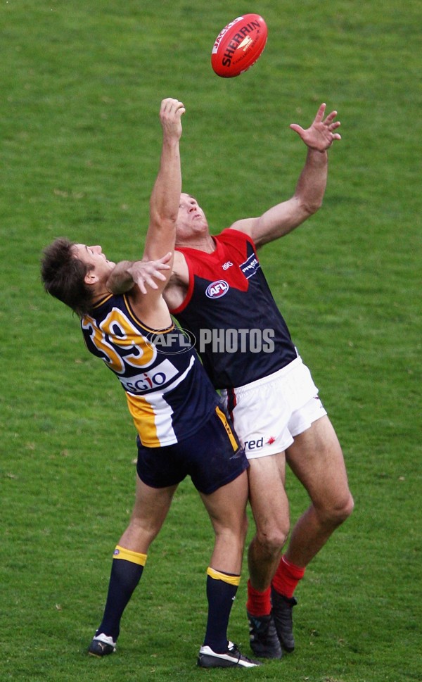 AFL 2006 Rd 9 - West Coast Eagles v Melbourne - 39870