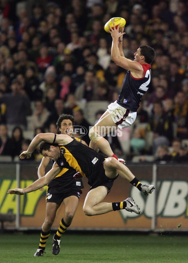 AFL 2006 Rd 15 - Richmond v Melbourne - 40018