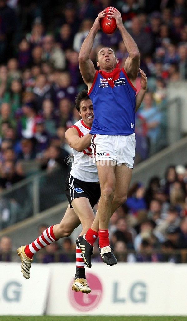 AFL 2006 Rd 16 - Fremantle v Melbourne - 40067