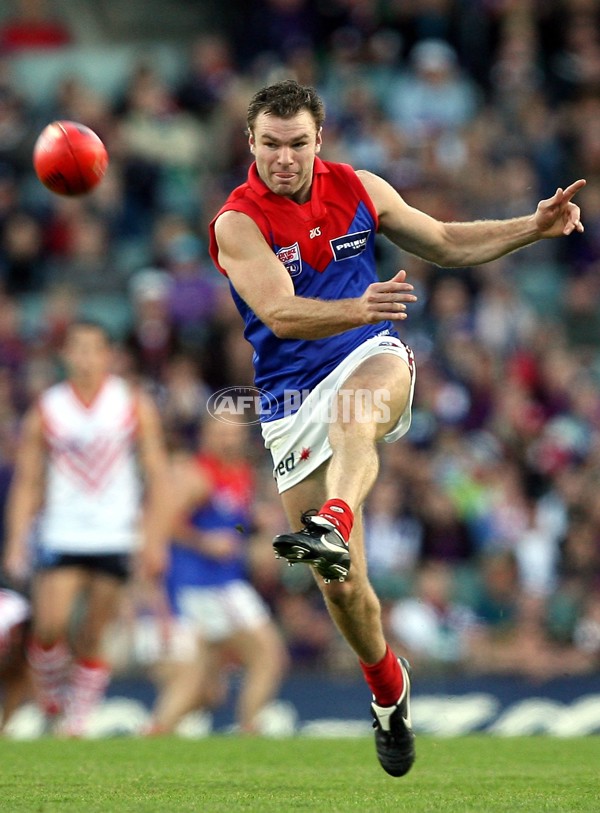 AFL 2006 Rd 16 - Fremantle v Melbourne - 40060
