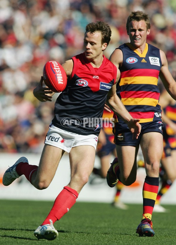 AFL 2006 Rd 22 - Adelaide Crows v Melbourne - 40219