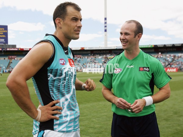 AFL 2006 NAB Cup Rd 1 - Adelaide v Port Adelaide - 40352