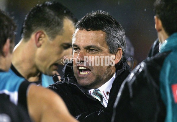 AFL 2006 Rd 6 - Adelaide Crows v Port Adelaide - 40525