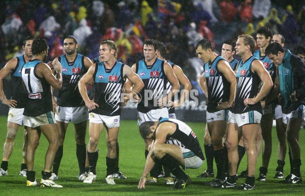 AFL 2006 Rd 6 - Adelaide Crows v Port Adelaide - 40523