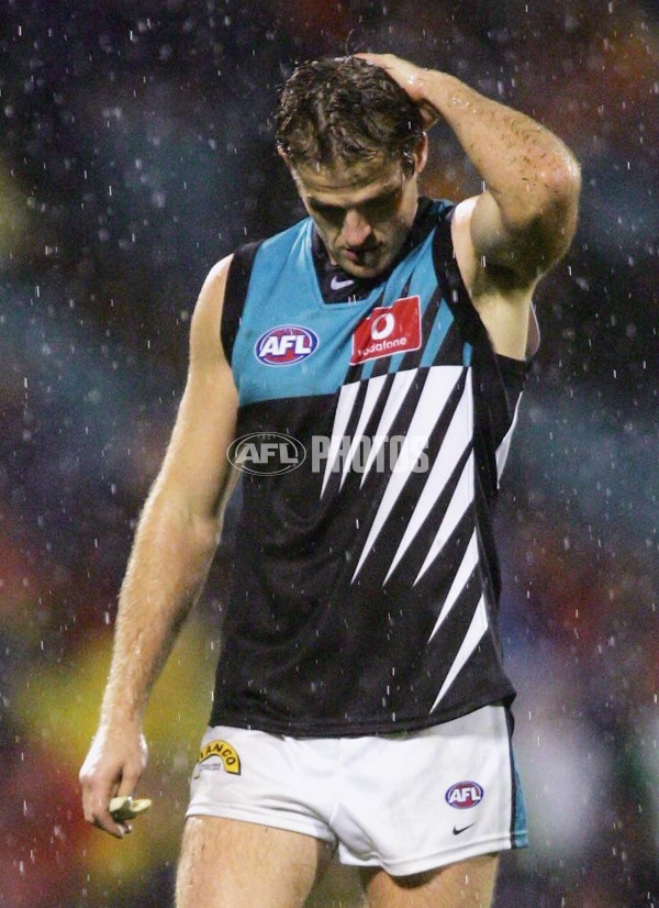 AFL 2006 Rd 6 - Adelaide Crows v Port Adelaide - 40522