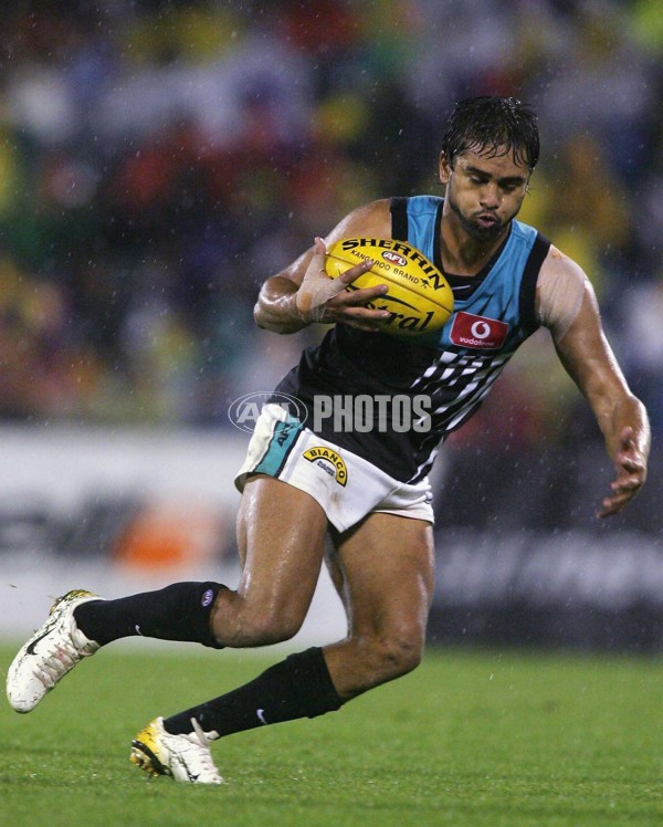 AFL 2006 Rd 6 - Adelaide Crows v Port Adelaide - 40524