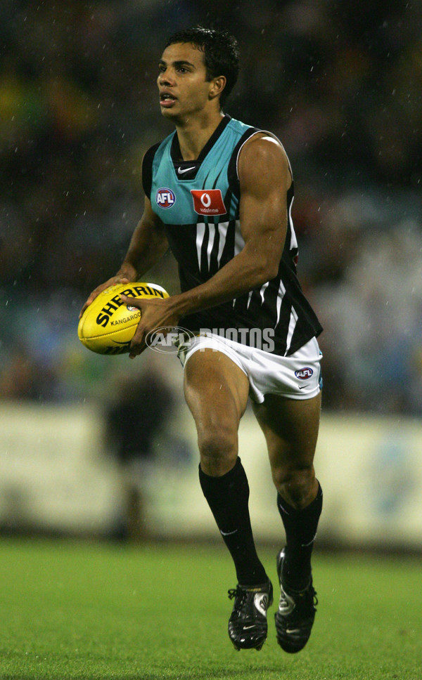 AFL 2006 Rd 6 - Adelaide Crows v Port Adelaide - 40531