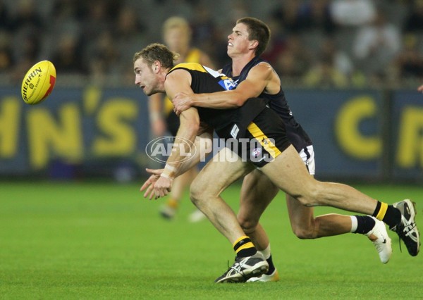 AFL 2006 Rd 5 - Richmond v Carlton - 41007