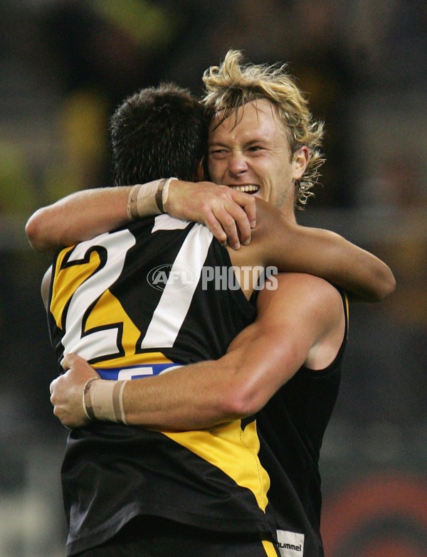 AFL 2006 Rd 5 - Richmond v Carlton - 41003