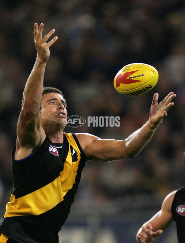AFL 2006 Rd 5 - Richmond v Carlton - 41008