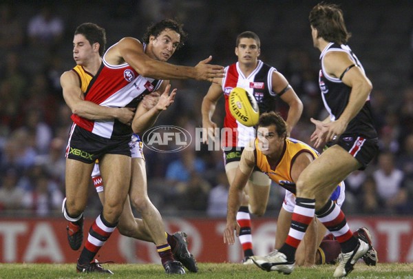 AFL 2006 Rd 3 - St Kilda v Brisbane Lions - 41725