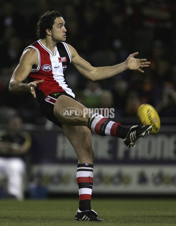 AFL 2006 Rd 12 - St Kilda v Adelaide Crows - 42010