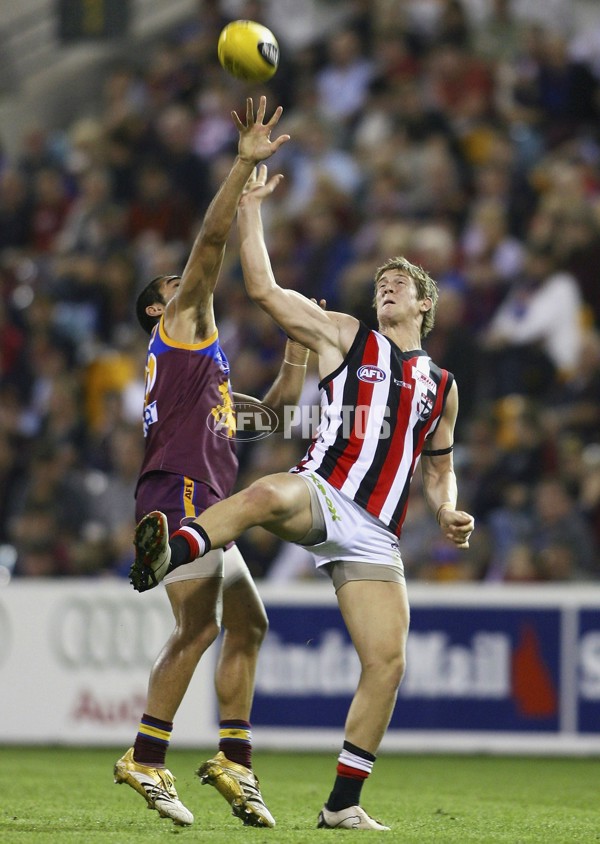 AFL 2006 Rd 22 - Brisbane Lions v St Kilda - 42280