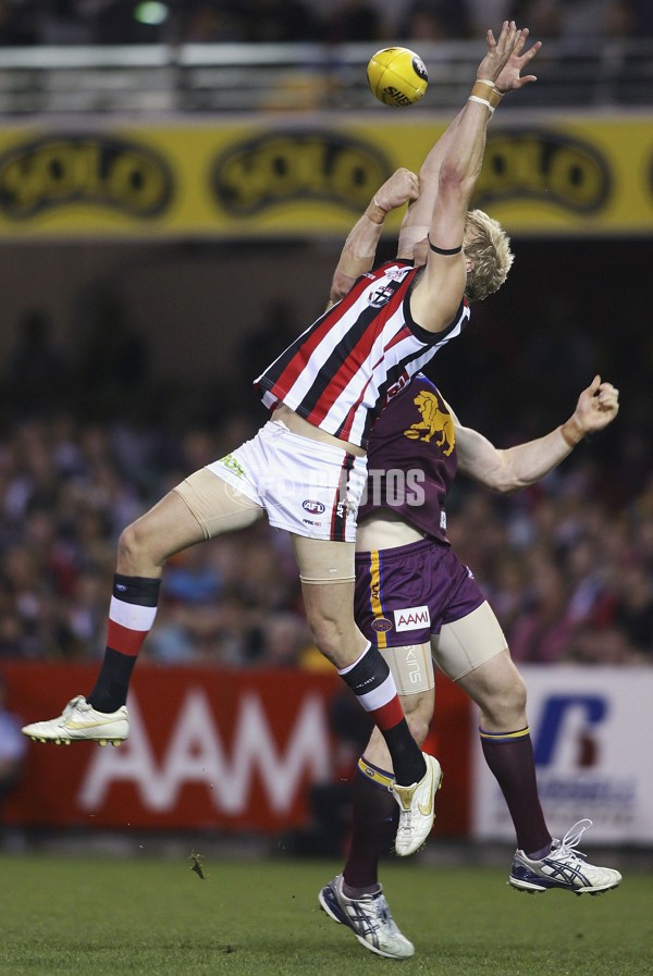 AFL 2006 Rd 22 - Brisbane Lions v St Kilda - 42287