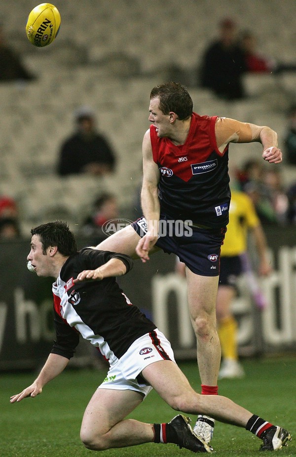 AFL 2006 2nd Elimination Final - St Kilda v Melbourne - 42300