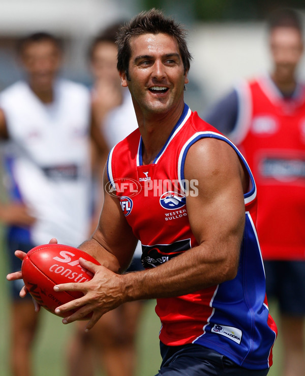 AFL 2008 Media - Western Bulldogs: Media â€œTrain with the Teamâ€� Session 300108 - 42511