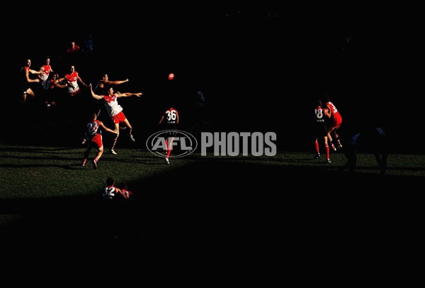 AFL 2006 Rd 4 - Sydney Swans v Melbourne - 42758