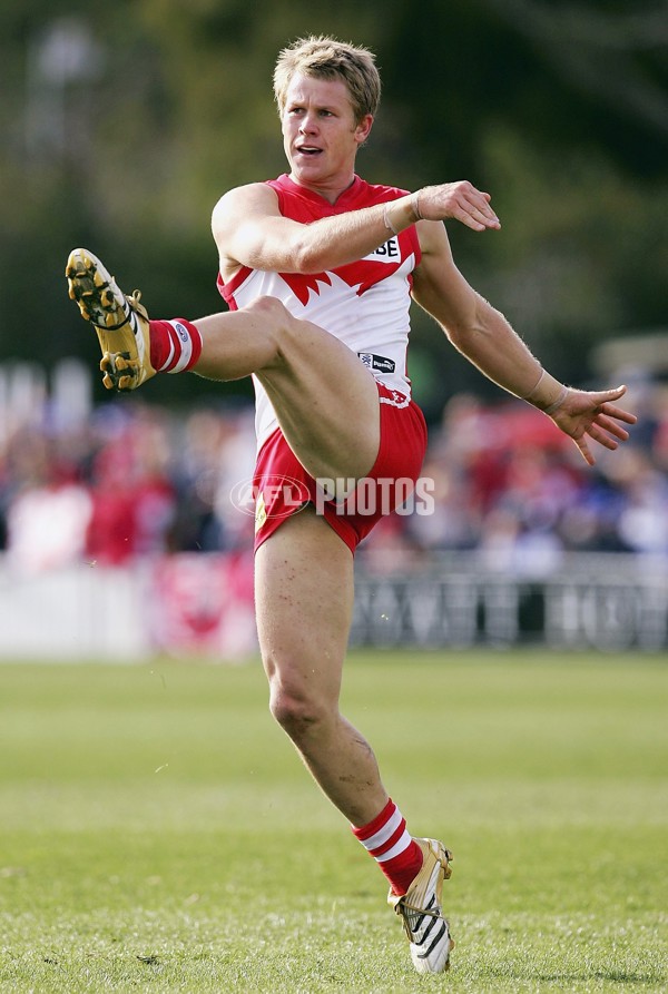 AFL 2006 Rd 10 - Kangaroos v Sydney Swans - 42984