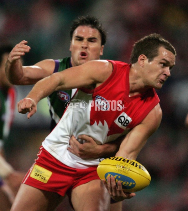 AFL 2006 Rd 13 - Sydney v Fremantle - 43102