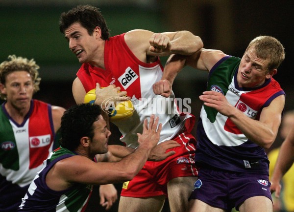 AFL 2006 Rd 13 - Sydney v Fremantle - 43101