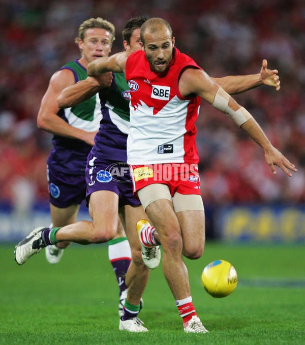 AFL 2006 1st Preliminary Final - Sydney Swans v Fremantle - 43499