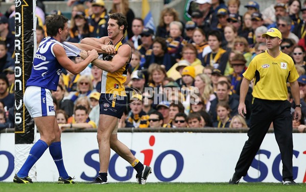 AFL 2006 Rd 19 - West Coast Eagles v Kangaroos - 44303