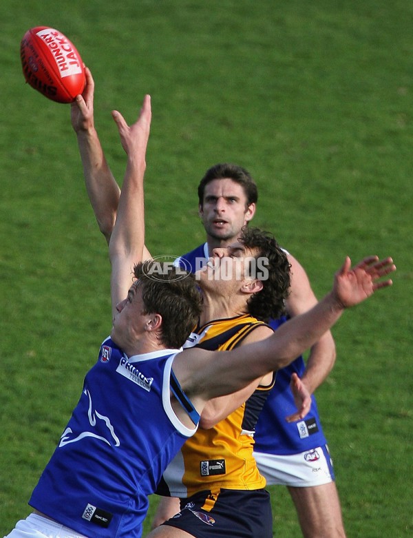 AFL 2006 Rd 19 - West Coast Eagles v Kangaroos - 44318