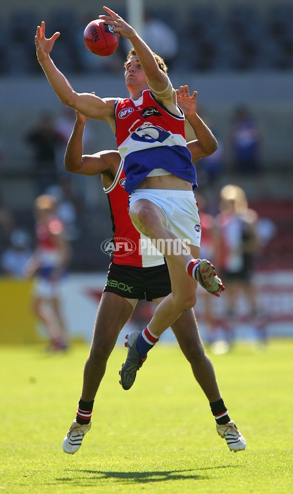 AFL 2006 NAB Challenge - St Kilda v Western Bulldogs - 44711