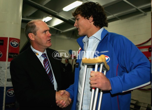 AFL 2006 Rd 3 - Essendon v Western Bulldogs - 44795