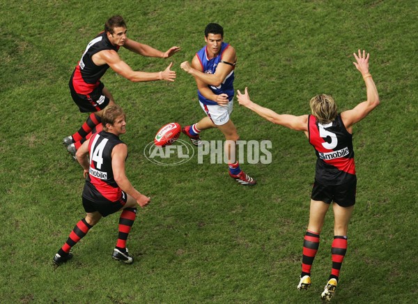 AFL 2006 Rd 3 - Essendon v Western Bulldogs - 44809