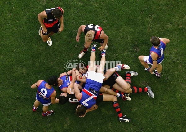 AFL 2006 Rd 3 - Essendon v Western Bulldogs - 44813
