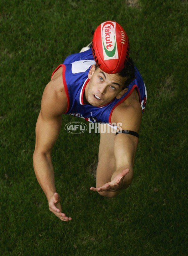 AFL 2006 Rd 3 - Essendon v Western Bulldogs - 44793
