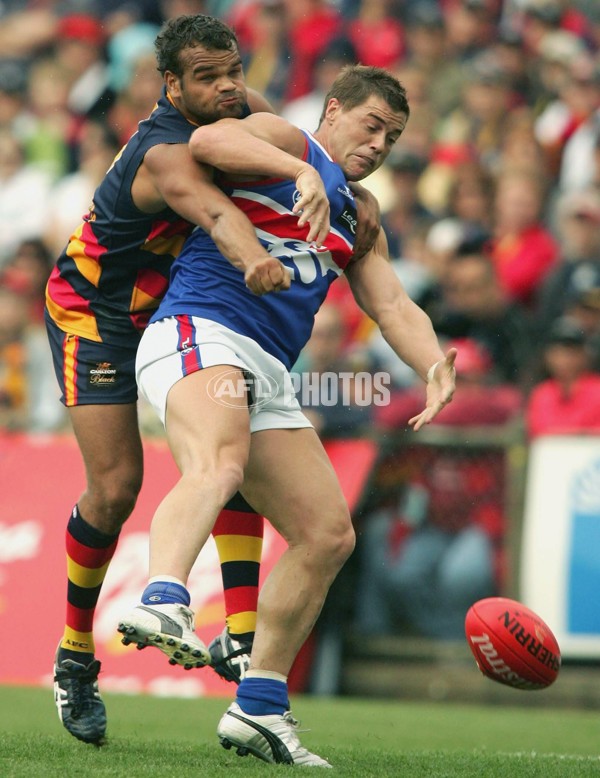 AFL 2006 Rd 5 - Adelaide Crows v Western Bulldogs - 44874