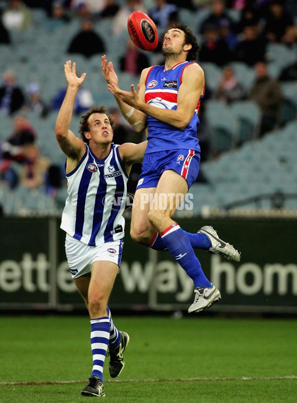 AFL 2006 Rd 14 - Western Bulldogs v Kangaroos - 45141