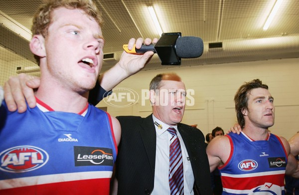 AFL 2006 Rd 20 - Western Bulldogs v Adelaide Crows - 45302