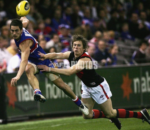 AFL 2006 Rd 22 - Western Bulldogs v Essendon - 45361