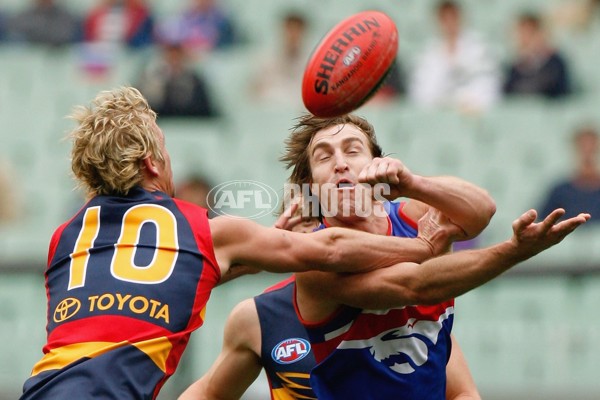 AFL 2006 Rd 20 - Western Bulldogs v Adelaide Crows - 45335