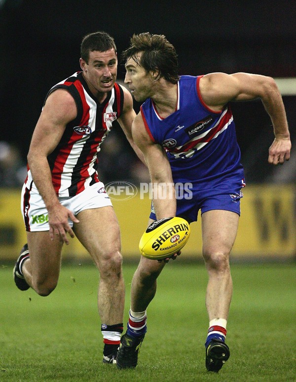 AFL 2006 Rd 21 - Western Bulldogs v St Kilda - 45350