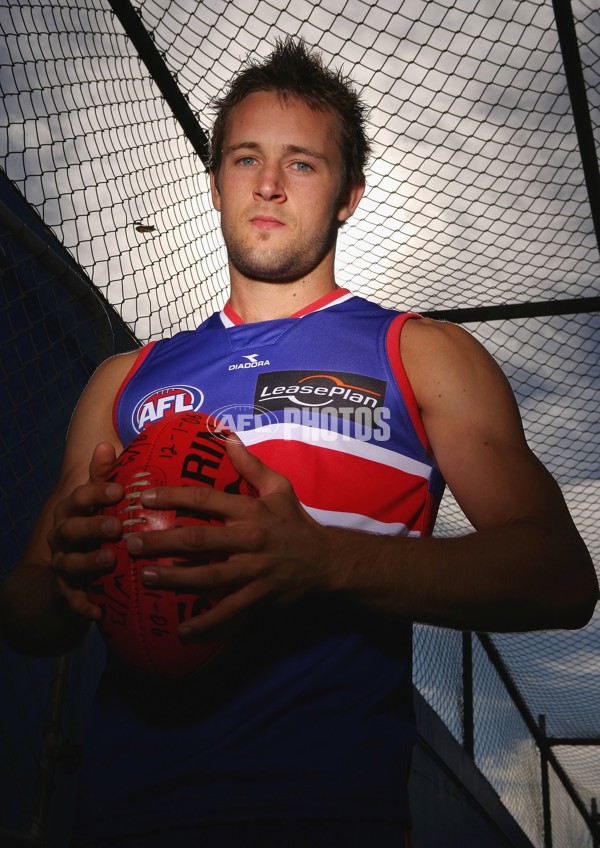 AFL 2006 Media â€“ 2006 Western Bulldogs Team Photo Session - 45632