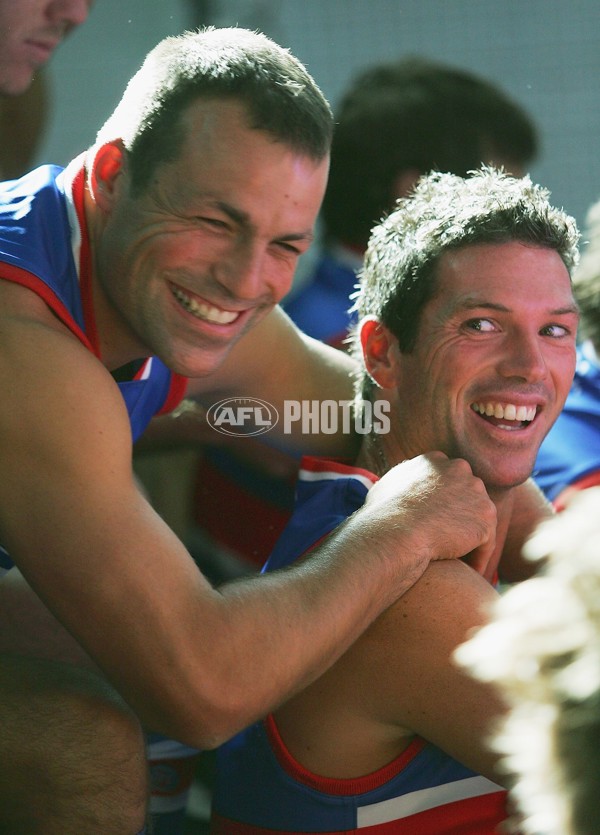 AFL 2006 Media â€“ 2006 Western Bulldogs Team Photo Session - 45642