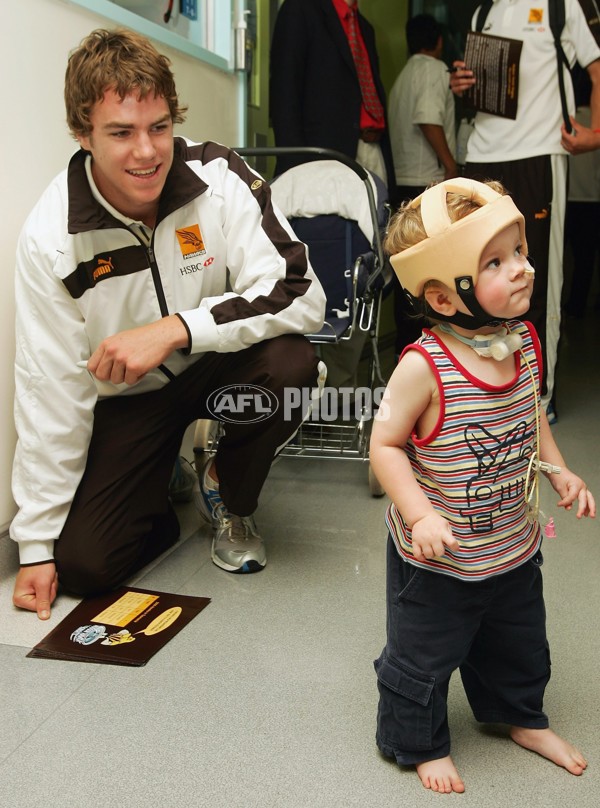 AFL 2006 Media - 2006 Hawthorn AFL Community Camp - A-36543281